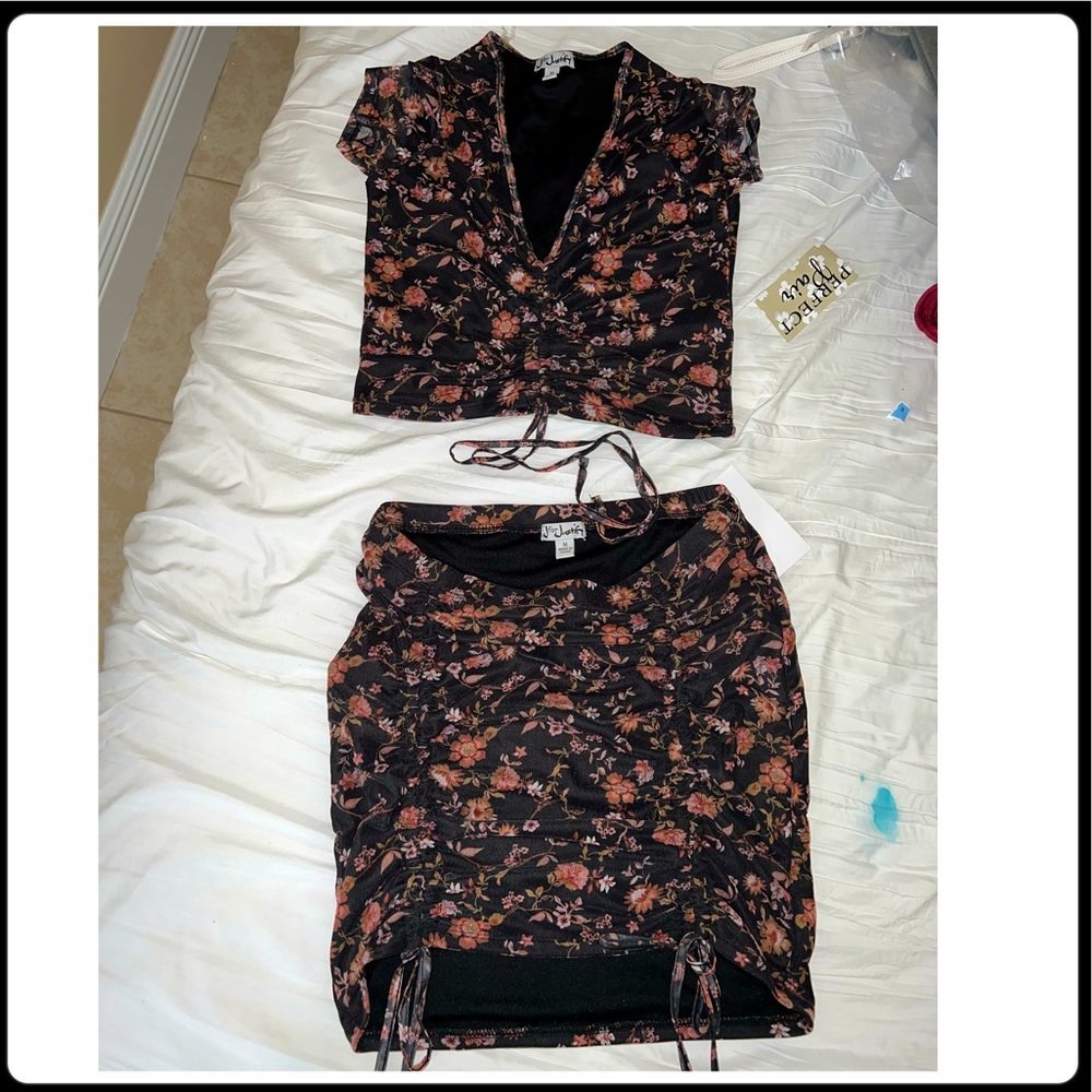 New 2 Piece
